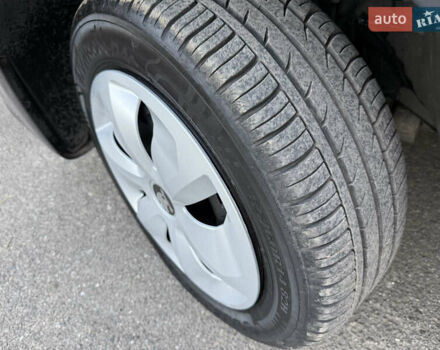 Серый Шкода Фабия, объемом двигателя 1.39 л и пробегом 202 тыс. км за 5200 $, фото 8 на Automoto.ua