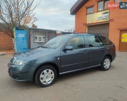 Сірий Шкода Фабія, об'ємом двигуна 1.39 л та пробігом 180 тис. км за 4440 $, фото 9 на Automoto.ua