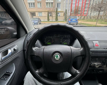 Серый Шкода Фабия, объемом двигателя 1.4 л и пробегом 212 тыс. км за 4100 $, фото 6 на Automoto.ua