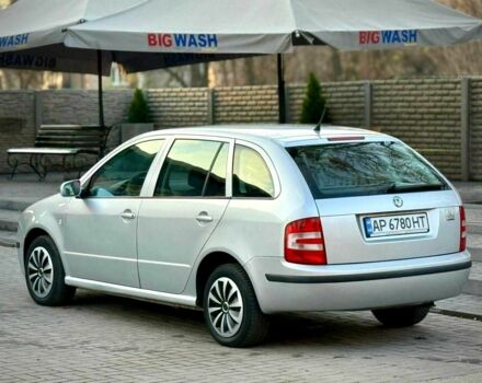 Серый Шкода Фабия, объемом двигателя 1.4 л и пробегом 190 тыс. км за 4300 $, фото 2 на Automoto.ua