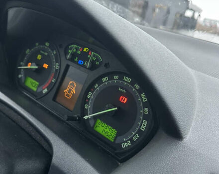 Серый Шкода Фабия, объемом двигателя 1.4 л и пробегом 203 тыс. км за 4800 $, фото 14 на Automoto.ua