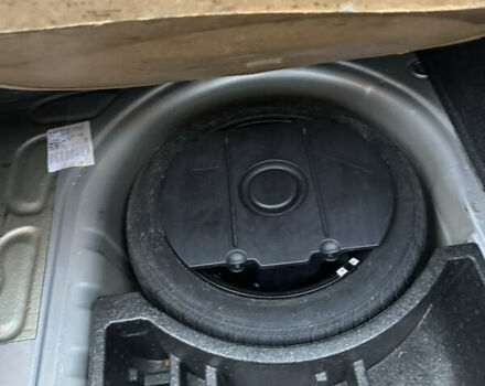 Серый Шкода Фабия, объемом двигателя 1.4 л и пробегом 203 тыс. км за 4800 $, фото 7 на Automoto.ua