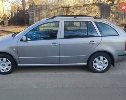 Серый Шкода Фабия, объемом двигателя 1.39 л и пробегом 217 тыс. км за 4900 $, фото 2 на Automoto.ua