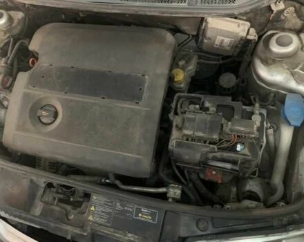 Серый Шкода Фабия, объемом двигателя 1.4 л и пробегом 253 тыс. км за 4900 $, фото 16 на Automoto.ua