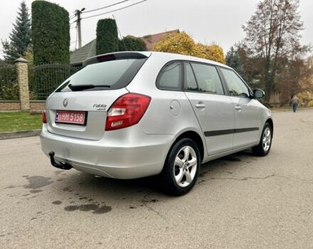 Серый Шкода Фабия, объемом двигателя 1.6 л и пробегом 247 тыс. км за 5350 $, фото 2 на Automoto.ua