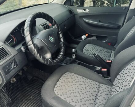 Сірий Шкода Фабія, об'ємом двигуна 1.4 л та пробігом 230 тис. км за 4500 $, фото 3 на Automoto.ua