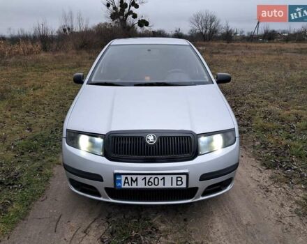 Серый Шкода Фабия, объемом двигателя 1.2 л и пробегом 220 тыс. км за 3999 $, фото 5 на Automoto.ua