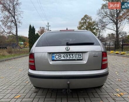 Серый Шкода Фабия, объемом двигателя 1.42 л и пробегом 200 тыс. км за 4400 $, фото 4 на Automoto.ua