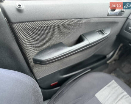 Сірий Шкода Фабія, об'ємом двигуна 1.42 л та пробігом 370 тис. км за 3300 $, фото 30 на Automoto.ua