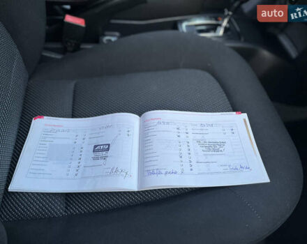 Серый Шкода Фабия, объемом двигателя 1.39 л и пробегом 217 тыс. км за 5399 $, фото 55 на Automoto.ua