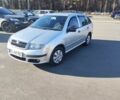 Сірий Шкода Фабія, об'ємом двигуна 1.4 л та пробігом 202 тис. км за 3600 $, фото 1 на Automoto.ua