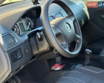 Шкода Фабія 2007 у Одесі на Automoto.ua Сірий Шкода Фабія, об'ємом двигуна 1.2 л та пробігом 269 тис. км за 4999 $, фото 13 на Automoto.ua