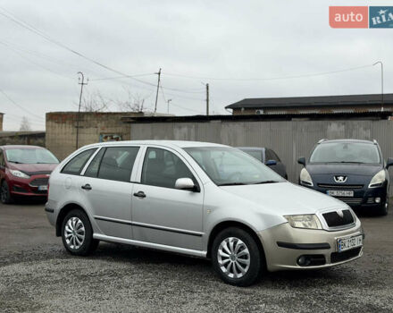Сірий Шкода Фабія, об'ємом двигуна 1.42 л та пробігом 370 тис. км за 3300 $, фото 4 на Automoto.ua