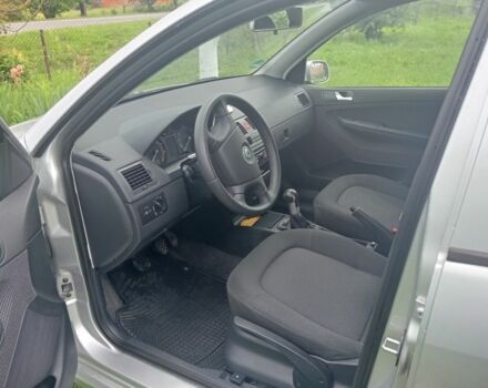 Серый Шкода Фабия, объемом двигателя 1.4 л и пробегом 183 тыс. км за 5360 $, фото 4 на Automoto.ua