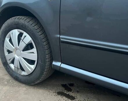 Серый Шкода Фабия, объемом двигателя 1.2 л и пробегом 193 тыс. км за 3200 $, фото 1 на Automoto.ua