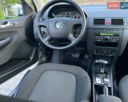 Серый Шкода Фабия, объемом двигателя 1.39 л и пробегом 217 тыс. км за 5399 $, фото 47 на Automoto.ua