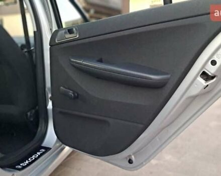 Сірий Шкода Фабія, об'ємом двигуна 1.4 л та пробігом 174 тис. км за 4650 $, фото 12 на Automoto.ua