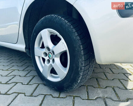 Сірий Шкода Фабія, об'ємом двигуна 1.39 л та пробігом 232 тис. км за 4100 $, фото 11 на Automoto.ua