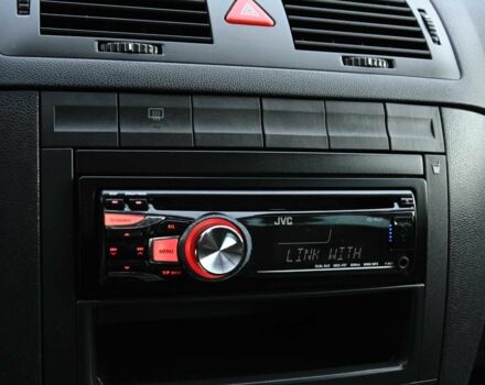 Серый Шкода Фабия, объемом двигателя 1.4 л и пробегом 209 тыс. км за 5350 $, фото 11 на Automoto.ua