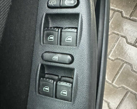 Серый Шкода Фабия, объемом двигателя 1.4 л и пробегом 203 тыс. км за 4800 $, фото 22 на Automoto.ua