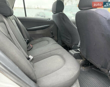 Сірий Шкода Фабія, об'ємом двигуна 1.42 л та пробігом 370 тис. км за 3300 $, фото 36 на Automoto.ua