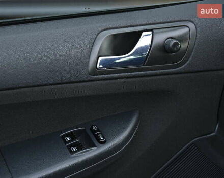 Сірий Шкода Фабія, об'ємом двигуна 1.39 л та пробігом 209 тис. км за 5350 $, фото 13 на Automoto.ua