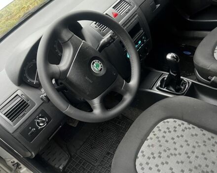 Серый Шкода Фабия, объемом двигателя 1.2 л и пробегом 205 тыс. км за 3500 $, фото 5 на Automoto.ua