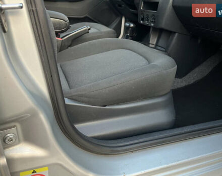Серый Шкода Фабия, объемом двигателя 1.39 л и пробегом 217 тыс. км за 5399 $, фото 29 на Automoto.ua