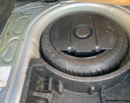 Серый Шкода Фабия, объемом двигателя 1.4 л и пробегом 253 тыс. км за 4900 $, фото 13 на Automoto.ua