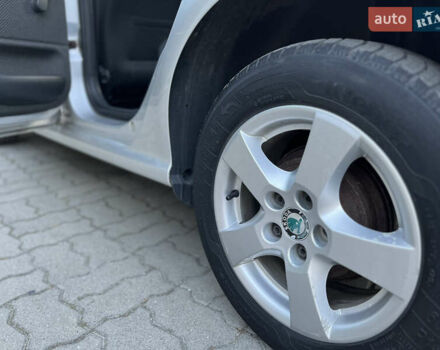 Серый Шкода Фабия, объемом двигателя 1.39 л и пробегом 217 тыс. км за 5399 $, фото 42 на Automoto.ua