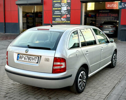 Серый Шкода Фабия, объемом двигателя 1.39 л и пробегом 190 тыс. км за 4300 $, фото 12 на Automoto.ua