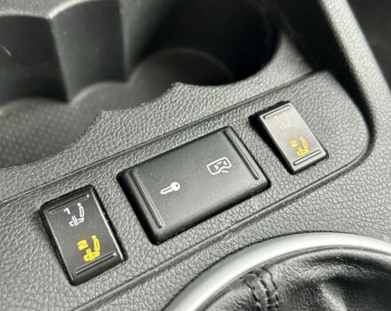 Серый Шкода Фабия, объемом двигателя 1.6 л и пробегом 247 тыс. км за 5350 $, фото 14 на Automoto.ua