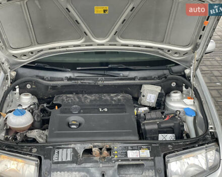 Серый Шкода Фабия, объемом двигателя 1.4 л и пробегом 231 тыс. км за 4500 $, фото 13 на Automoto.ua