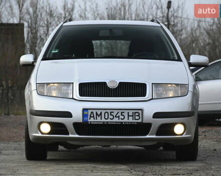 Сірий Шкода Фабія, об'ємом двигуна 1.39 л та пробігом 209 тис. км за 5350 $, фото 3 на Automoto.ua