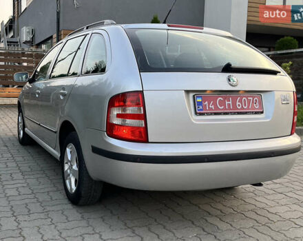 Серый Шкода Фабия, объемом двигателя 1.39 л и пробегом 217 тыс. км за 5399 $, фото 11 на Automoto.ua