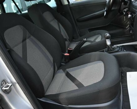 Серый Шкода Фабия, объемом двигателя 1.4 л и пробегом 209 тыс. км за 5350 $, фото 16 на Automoto.ua