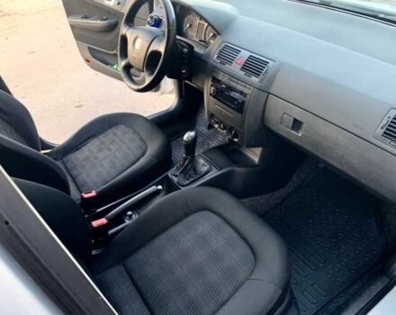 Серый Шкода Фабия, объемом двигателя 1.4 л и пробегом 253 тыс. км за 4900 $, фото 14 на Automoto.ua