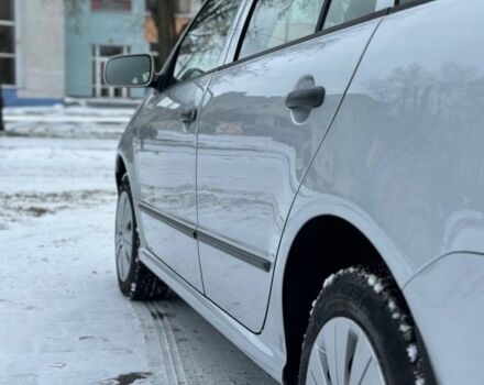 Серый Шкода Фабия, объемом двигателя 1.4 л и пробегом 154 тыс. км за 4400 $, фото 7 на Automoto.ua