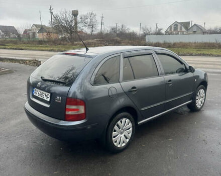 Серый Шкода Фабия, объемом двигателя 1.39 л и пробегом 180 тыс. км за 4350 $, фото 5 на Automoto.ua