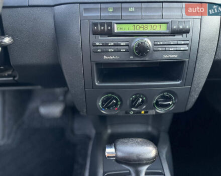 Серый Шкода Фабия, объемом двигателя 1.39 л и пробегом 217 тыс. км за 5399 $, фото 26 на Automoto.ua