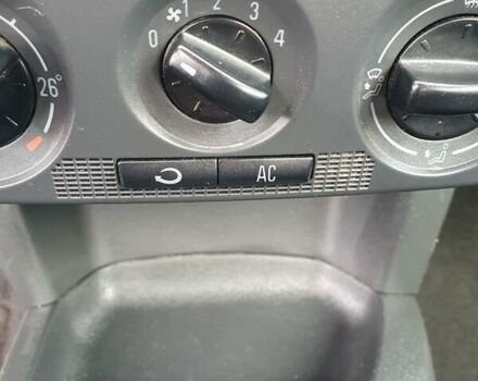 Серый Шкода Фабия, объемом двигателя 1.4 л и пробегом 200 тыс. км за 4900 $, фото 30 на Automoto.ua