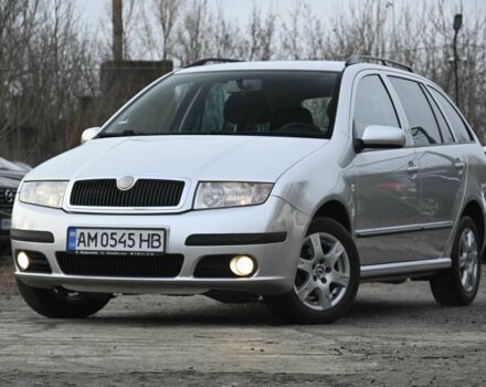 Серый Шкода Фабия, объемом двигателя 1.4 л и пробегом 209 тыс. км за 5350 $, фото 3 на Automoto.ua