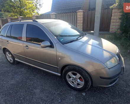 Сірий Шкода Фабія, об'ємом двигуна 1.39 л та пробігом 222 тис. км за 4950 $, фото 10 на Automoto.ua