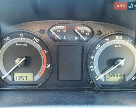 Серый Шкода Фабия, объемом двигателя 1.2 л и пробегом 136 тыс. км за 4500 $, фото 5 на Automoto.ua