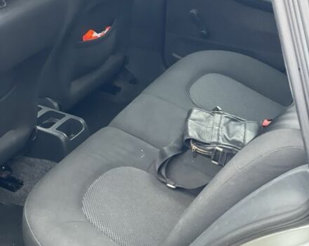 Серый Шкода Фабия, объемом двигателя 1.4 л и пробегом 226 тыс. км за 4550 $, фото 6 на Automoto.ua