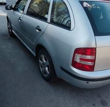 Серый Шкода Фабия, объемом двигателя 1.4 л и пробегом 290 тыс. км за 4000 $, фото 8 на Automoto.ua