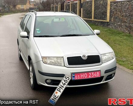 Серый Шкода Фабия, объемом двигателя 1.4 л и пробегом 226 тыс. км за 4550 $, фото 2 на Automoto.ua