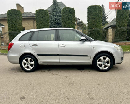 Серый Шкода Фабия, объемом двигателя 1.6 л и пробегом 247 тыс. км за 5150 $, фото 2 на Automoto.ua