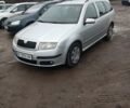 Сірий Шкода Фабія, об'ємом двигуна 1.39 л та пробігом 315 тис. км за 3900 $, фото 1 на Automoto.ua