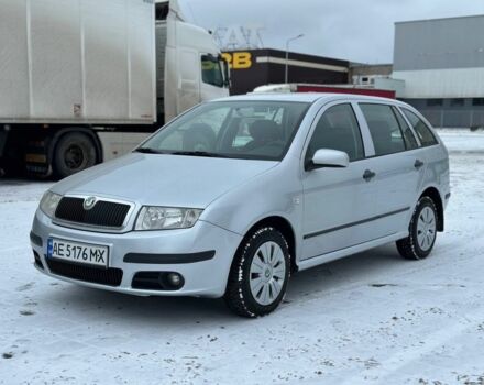 Серый Шкода Фабия, объемом двигателя 1.4 л и пробегом 154 тыс. км за 4400 $, фото 1 на Automoto.ua